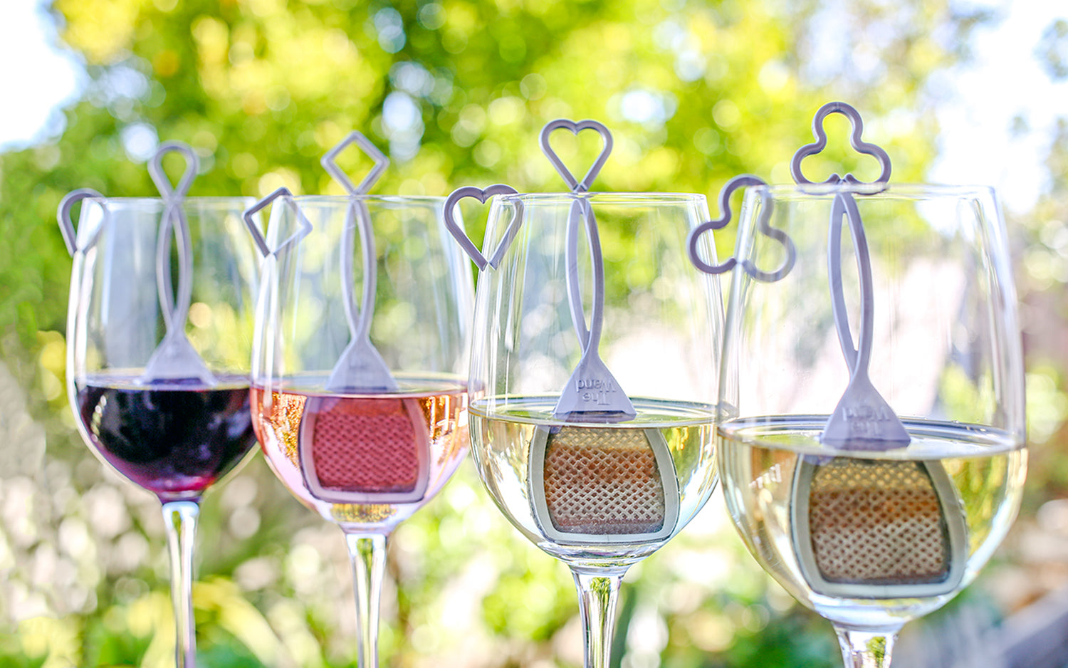 The New Wine Charm that Does So Much More for Your Glass