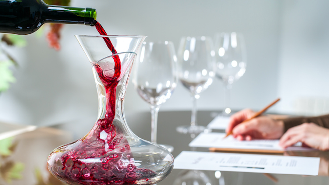 What is a Wine Decanter and Why Decant Wine?